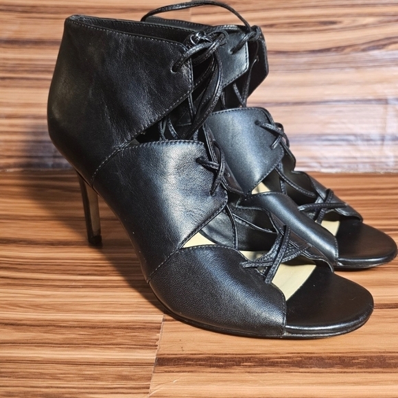 Via Spiga | black leather lace up heels - Picture 3 of 8